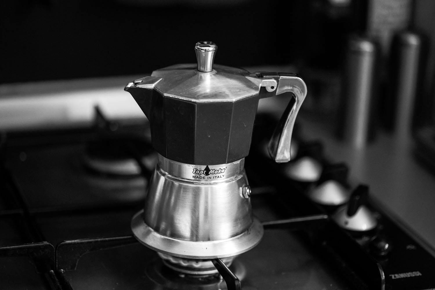 Making coffee with a stovetop coffee machine